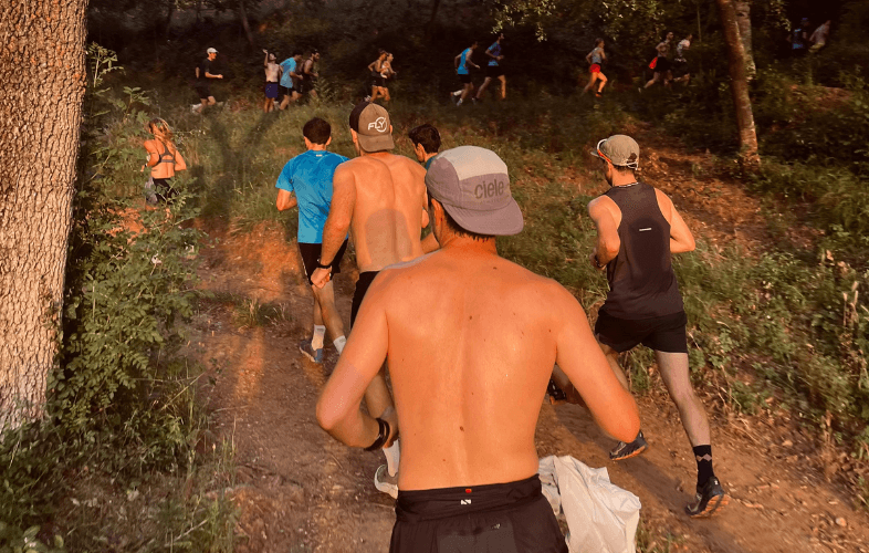 Els avantatges de córrer en grup: Millora la teva experiència de running
