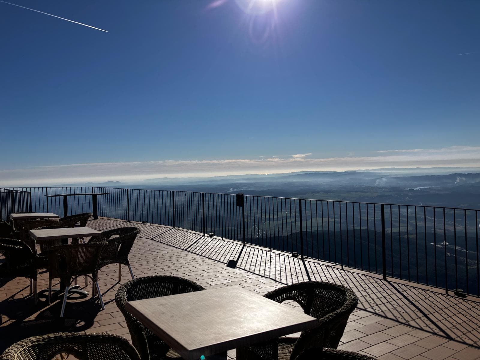 Ascens a la Mare de Déu del Mont: Pedala cap al cel! cover image