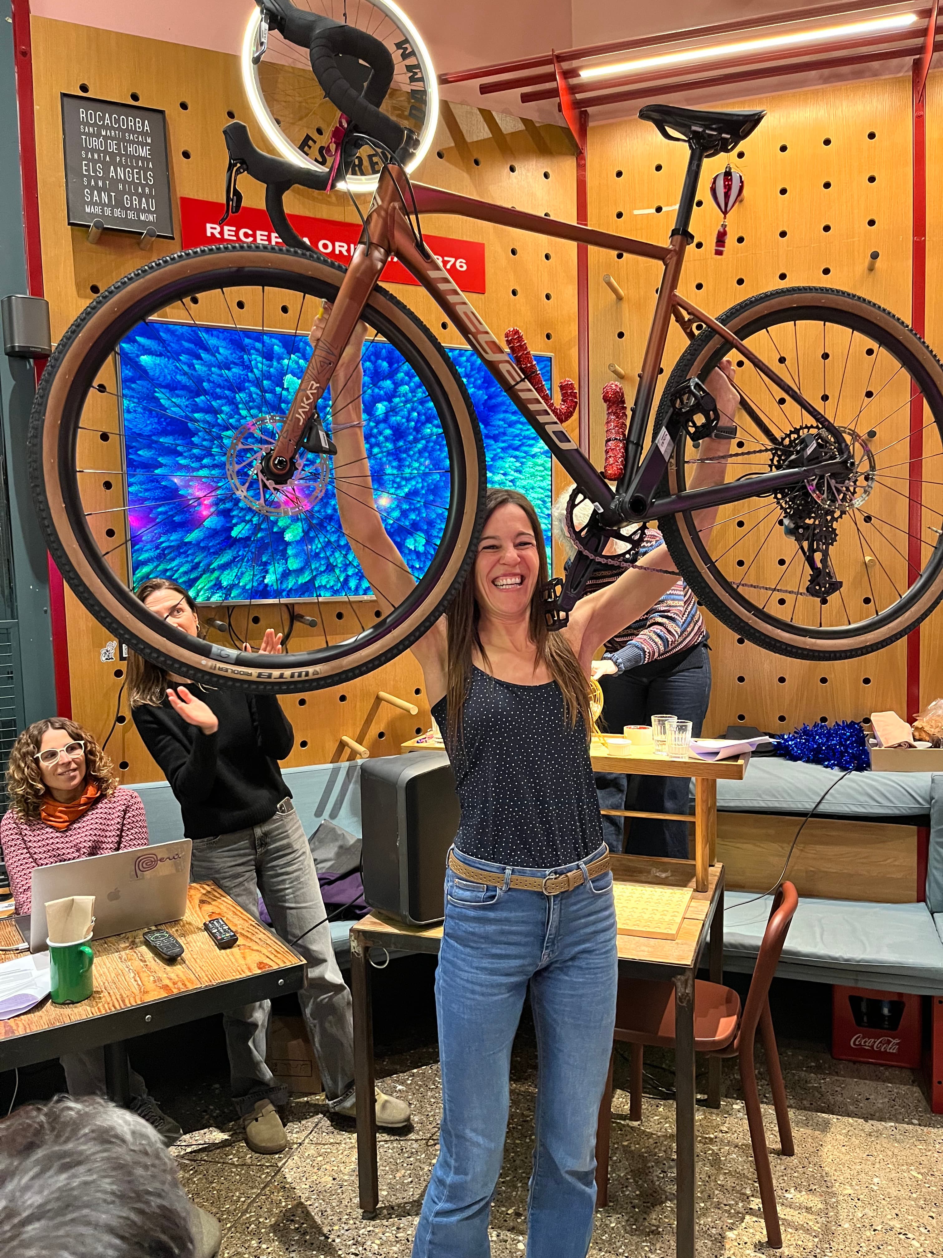 QUINA SOLIDÀRIA HORS CATÉGORIE 20 DESEMBRE 2025 PER LA MARATÓ DE TV3 REGALS CICLISTES I NO CICLISTES, PRODUCTES DE LA TERRA I DE COMERÇ LOCAL. RAUXA I DIVERSIÓ MENJAR I BEURE cover image